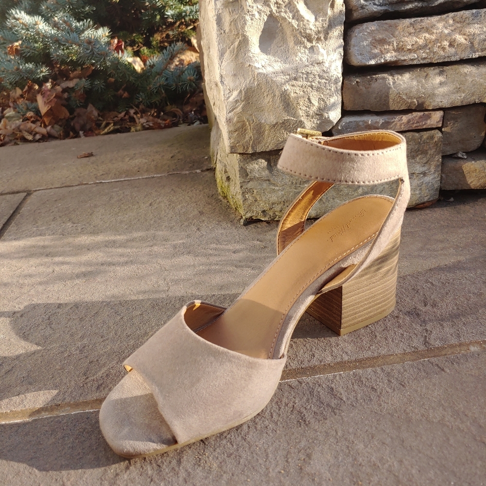 Light brown heels